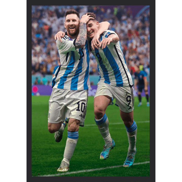 Leo-Messi-Julian-Alvarez-Celebration