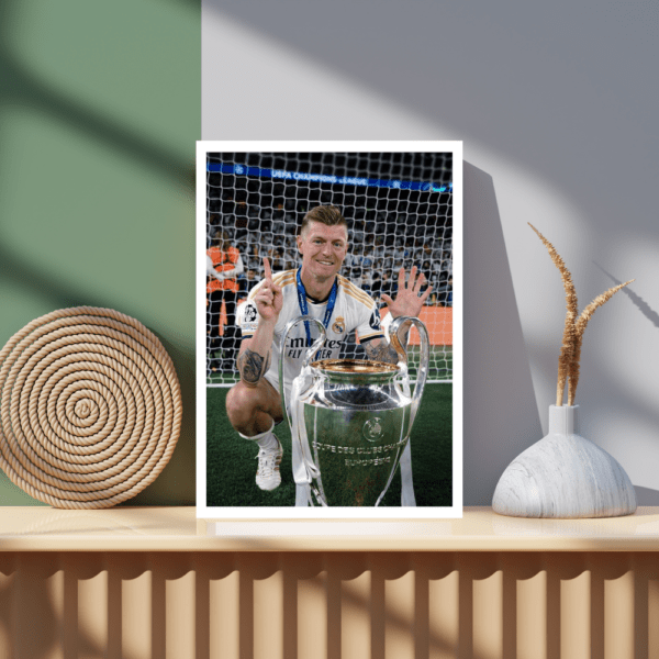 Toni Kroos Frame - Image 2