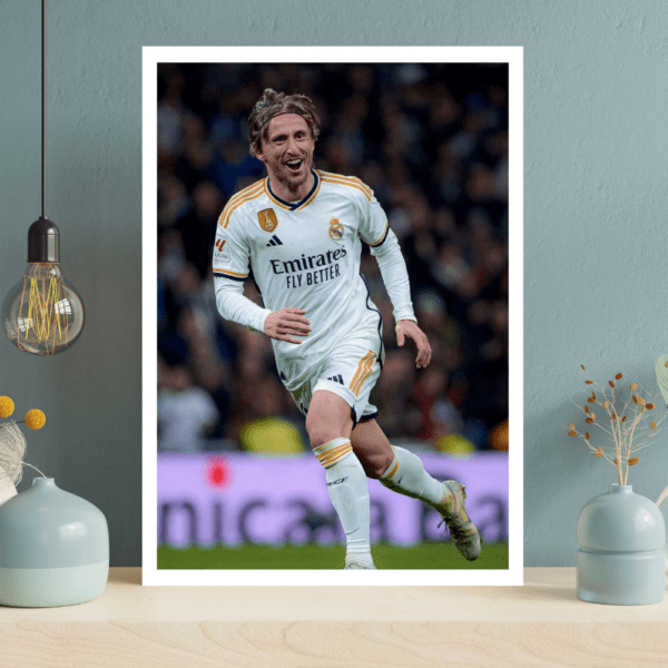 Luka Modrić Frame - Image 2