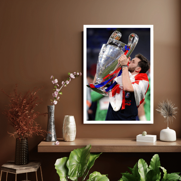 Khvicha Kvaratskhelia Frame – PSG - Image 2