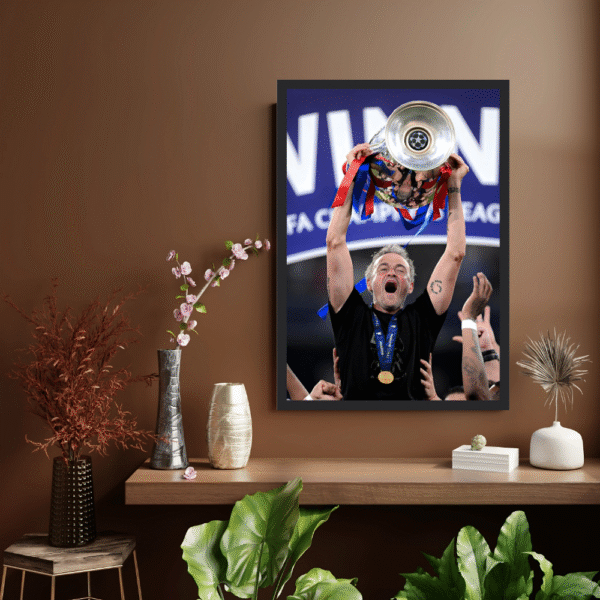 Luis Enrique - PSG Champions League Celebration Frame - Image 3